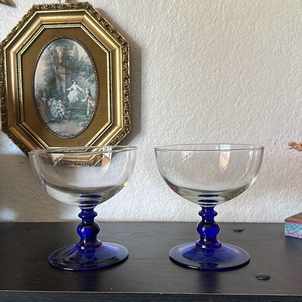 Set of two blue cocktail glasses short margarita / cocktail glasses